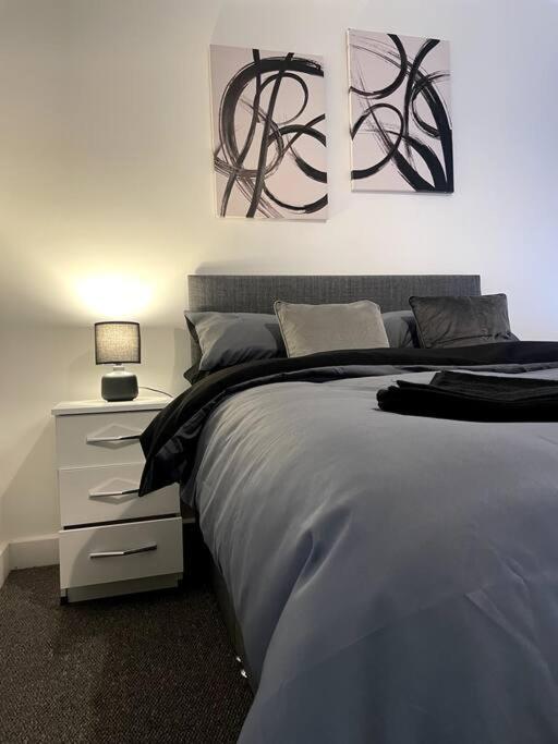 #4Bs 1 Bed Serviced Apartment ダービー エクステリア 写真